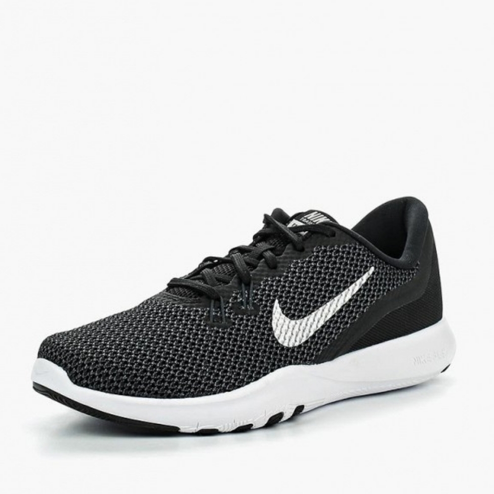 Nike Black and White Athletic Trainer